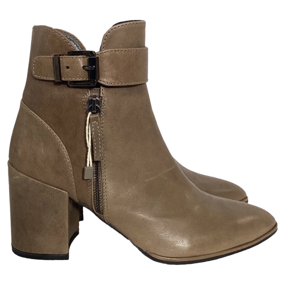 Stuart Weitzman Buckled Leather Ankle Boots